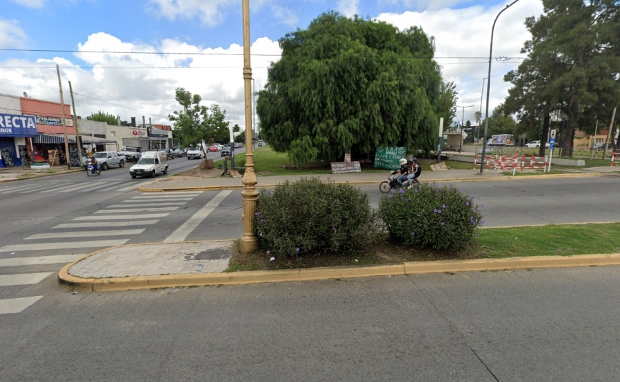 El peor Año Nuevo para una familia de Villa Elvira: bajaron a comprar unas verduras y les robaron la camioneta