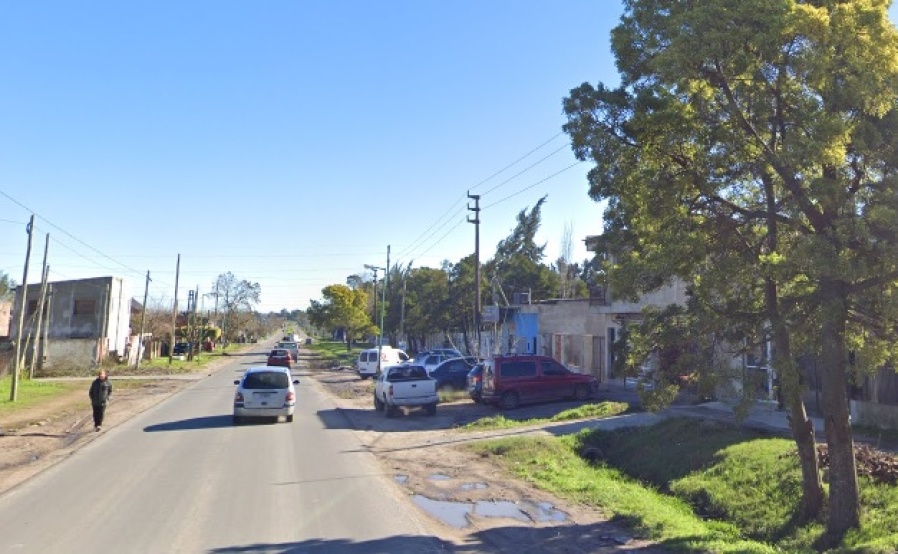 Vecinos de Melchor Romero piden por la reparación de las luminarias: “Es horrible la cuadra sin luz”