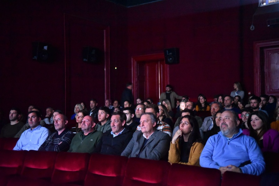 El municipio platense estrenó ”Enfrentando la tormenta”: cuenta cómo se preparó la ciudad ante las emergencias climáticas