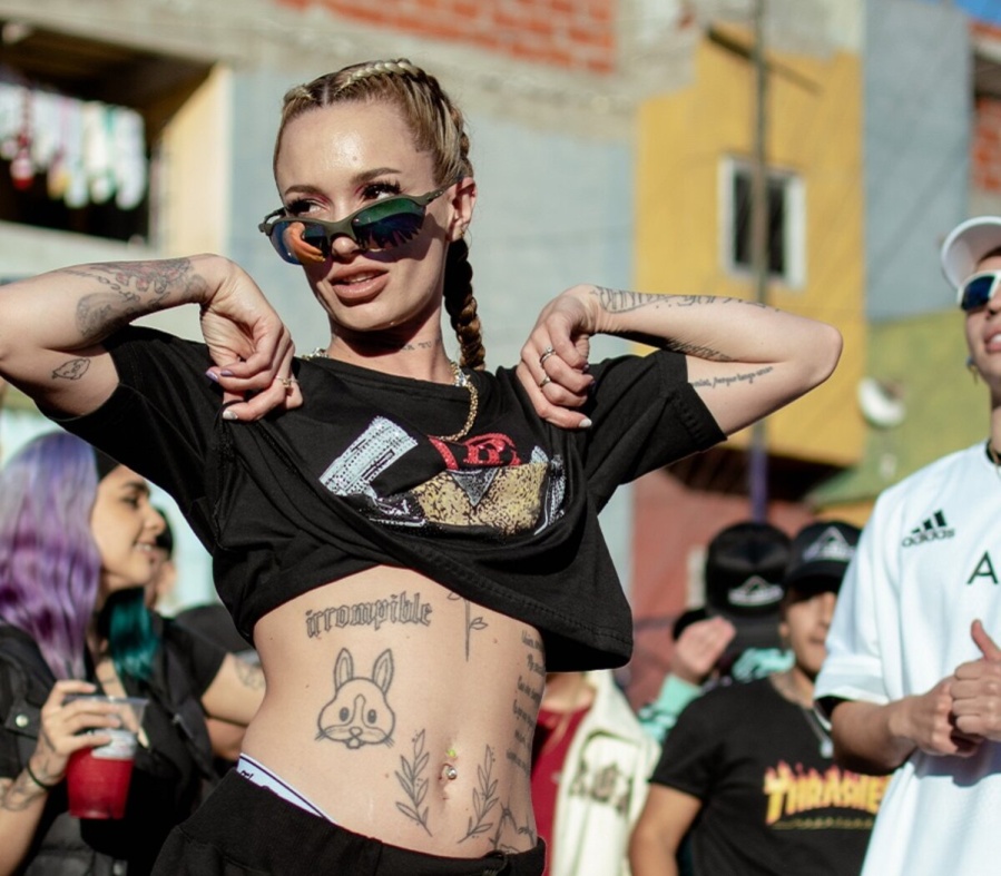 El transporte será gratuito para las mujeres que quieran presenciar el show de La Joaqui y Eruca Sativa en La Plata