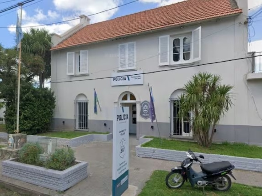 Un jubilado fue atado y golpeado mientras dormía en su casa de City Bell