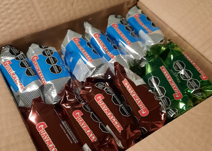 Compró una caja de alfajores por 4.000 pesos, creyó que era una ganga pero otros usuarios lo alertaron: ”Te cagaron”