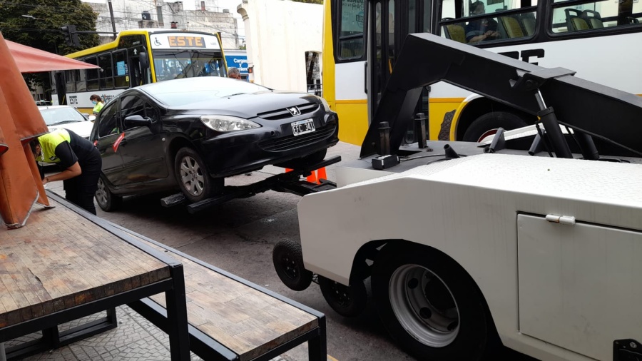 Secuestraron ocho remises sin habilitación tras operativo sorpresa en la Terminal de ómnibus