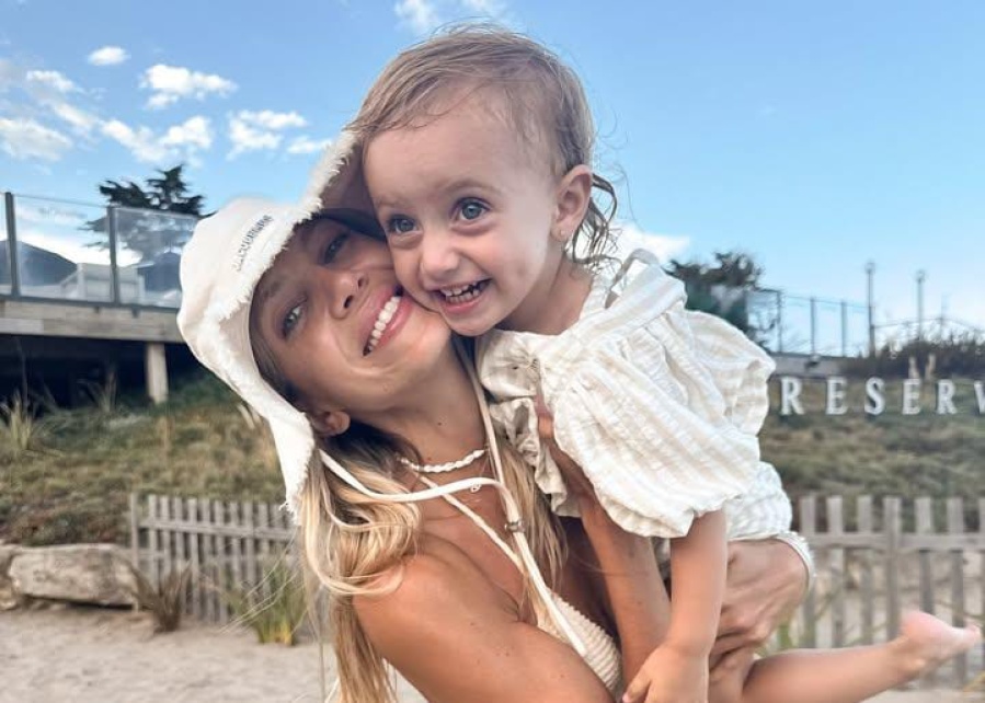 Cande Ruggeri se cruzó con una seguidora luego de que le comentara algo sobre su hija en un posteo