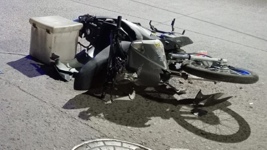 Murió el motociclista de 34 años que fue atropellado por un camión en Berisso