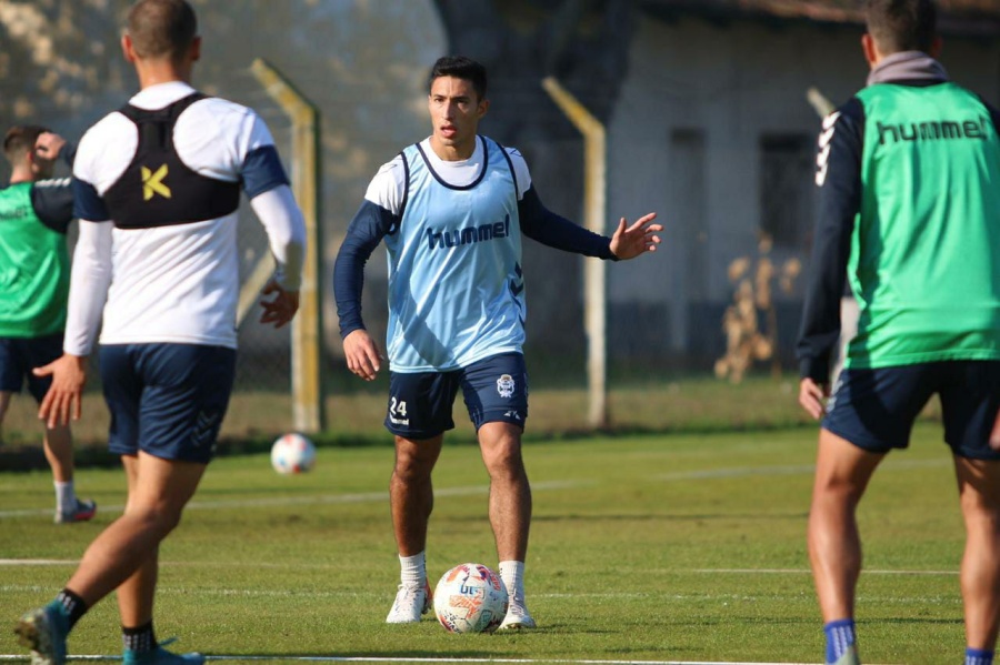 ”Pipo” explicó el motivo del cambio y llenó de elogios a un futbolista del Lobo