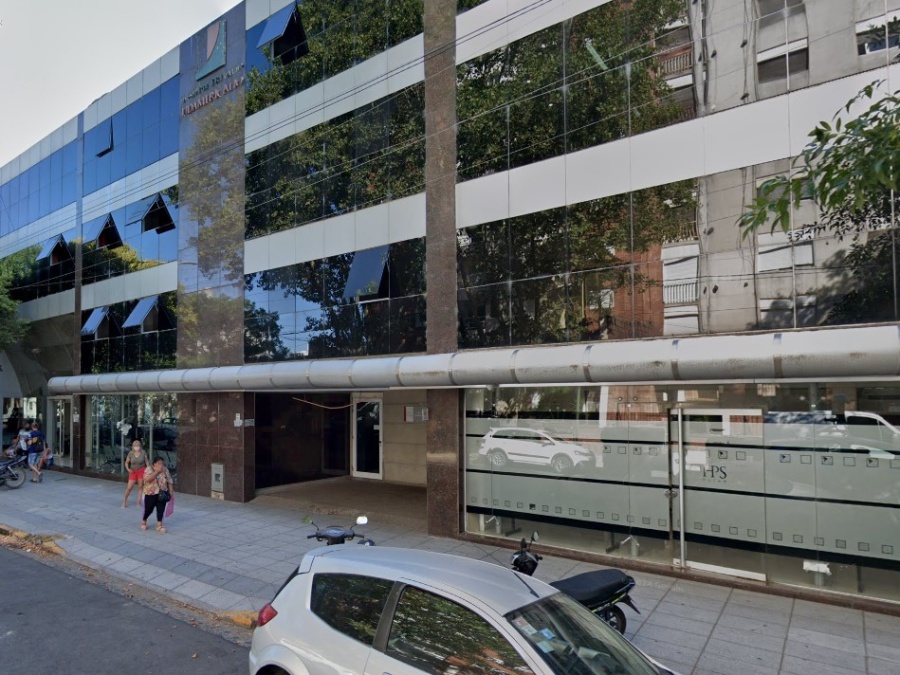 Detienen a un ginecólogo de 67 años en La Plata acusado de abuso sexual a una paciente