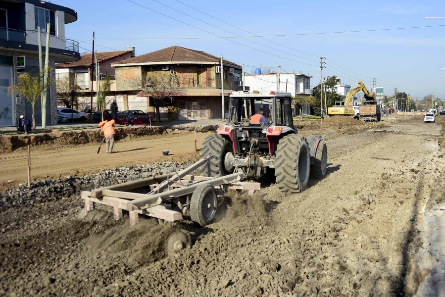 Por la obra en Avenida 32 se advierten desvíos para automovilistas y líneas de colectivo