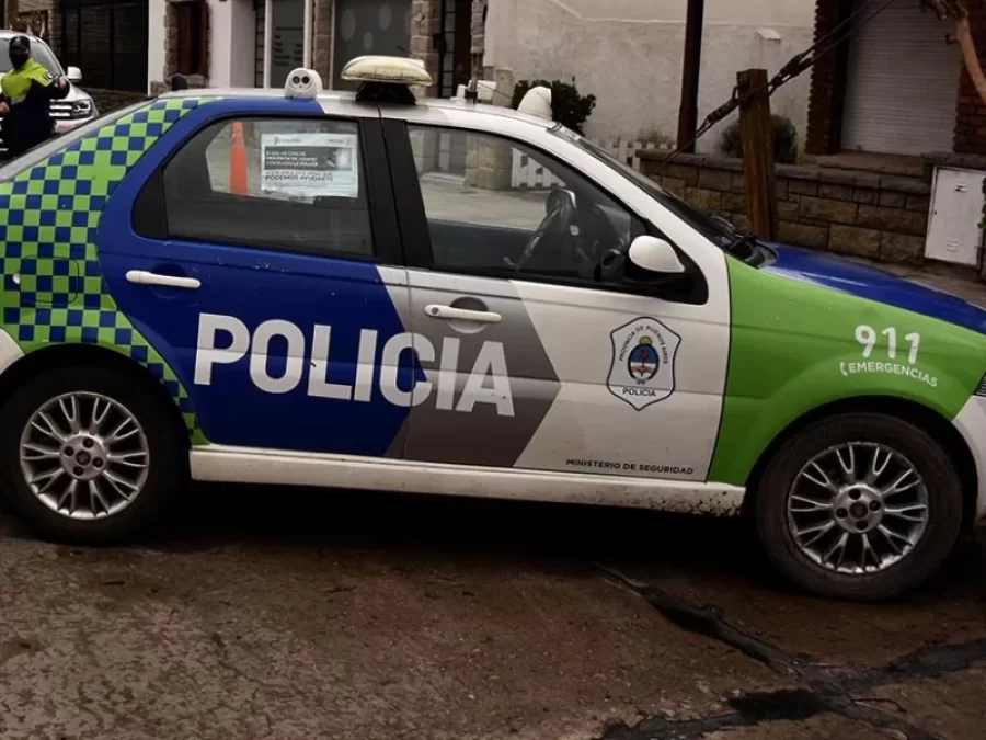 Circulaba por La Plata en una moto robada: la policía lo identificó y lo detuvo
