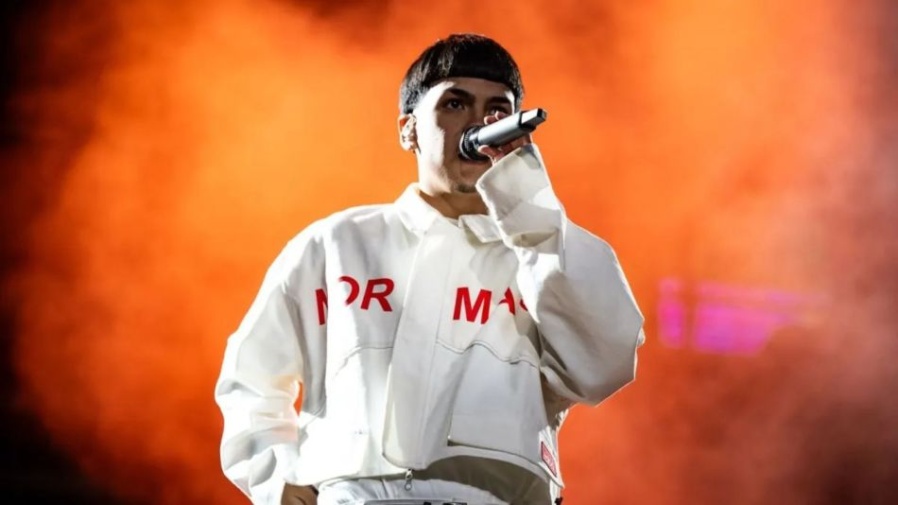 Con colaboraciones históricas, Milo J lanza su álbum: ”La vida era más corta”