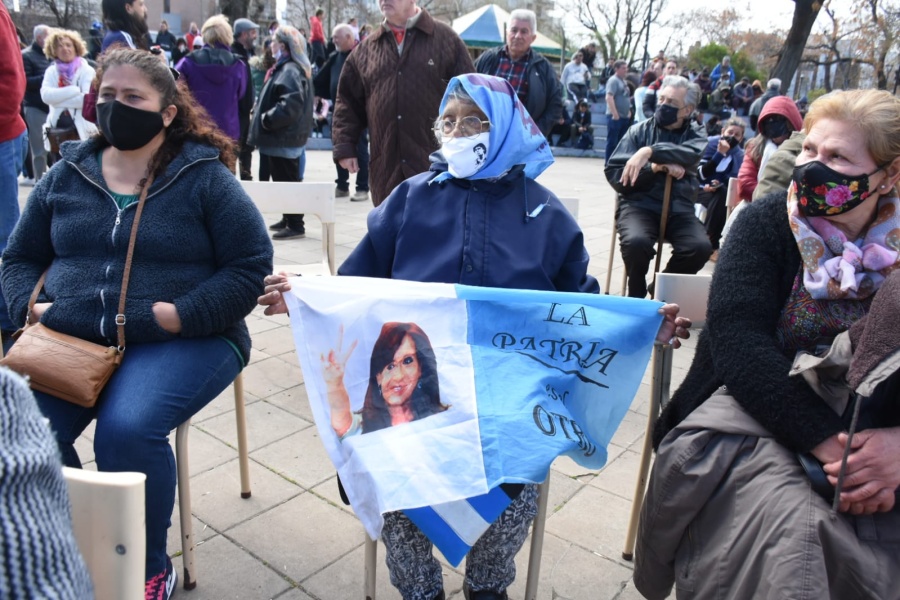 Las mejores imagenes del apoyo a Cristina Kirchner en La Plata
