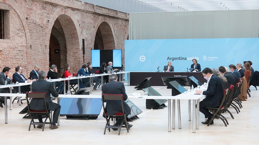 Alberto Fernández encabezó una reunión con su nuevo gabinete