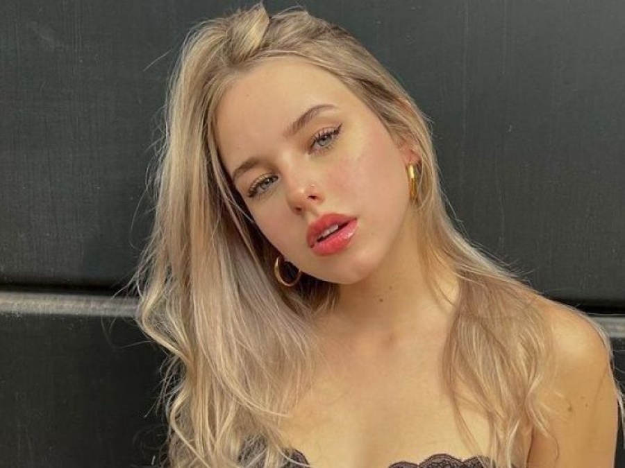 La microbikini estampada con frutillas que lució Coti Romero en los últimos días de vacaciones