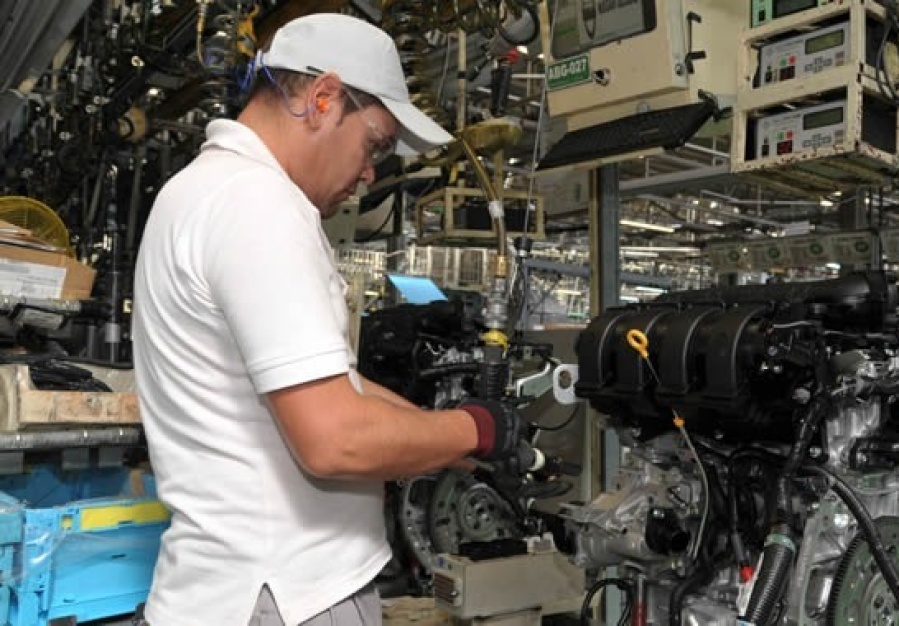 La actividad económica incrementó un 5,1 % interanual en abril