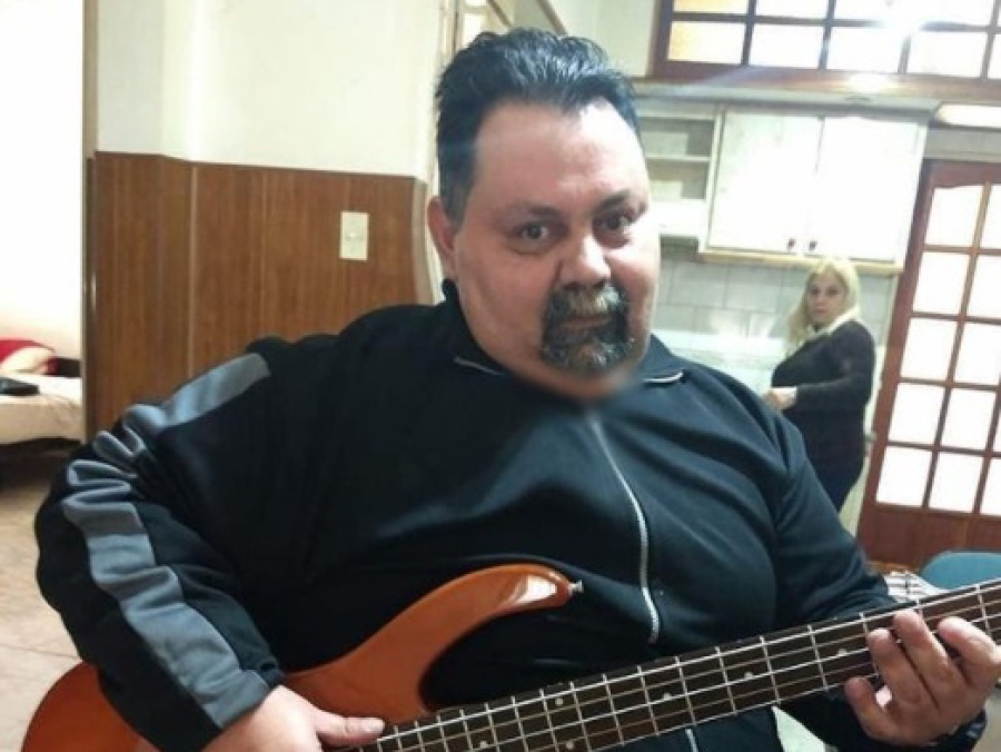 Buscan a un 'estafador masivo' de La Plata que amenazó mujeres y desapareció: ”Hace frío como en el cementerio, cuidate”