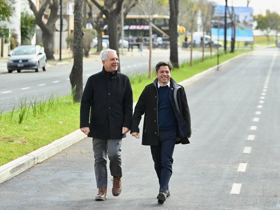 Kicillof: “La diferencia entre el abandono y la inversión son obras como la puesta en valor de la emblemática Diagonal 74”