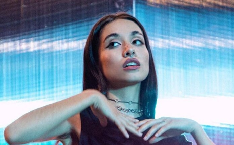 María Becerra recibió un regalo muy especial de Gimnasia: ”Mi club hermoso”