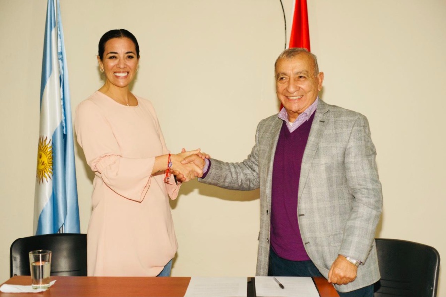 La fundación que preside Florencia Tizio firmó un convenio con el consulado paraguayo para promover la inclusión social