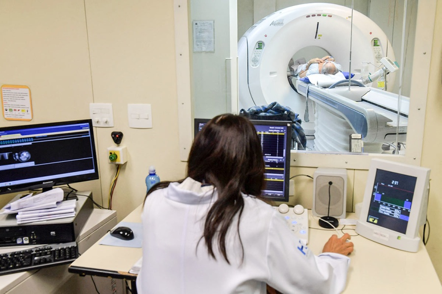 Ordenaron a las prepagas devolver lo cobrado en exceso y no aumentar más que la inflación