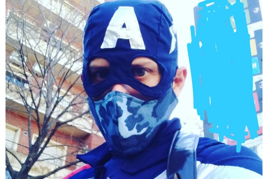 ”Capitan América Solidario”, conocé el proyecto de un joven de La Plata para ayudar a comedores y merenderos
