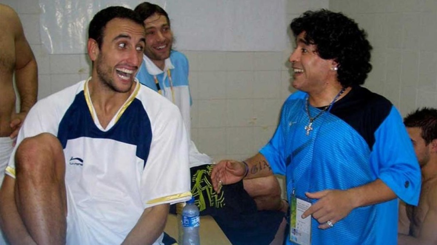Maradona y Ginóbili en Abasto: el encuentro que la pandemia frustró