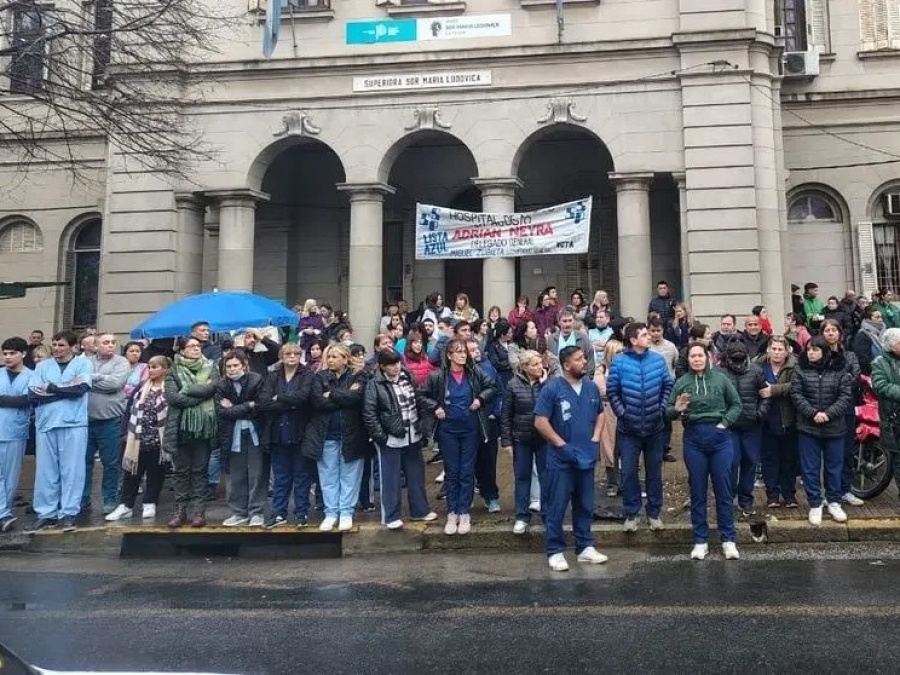 ”Te vamos a extrañar”: conmovedor adiós a Víctor Herrera, trabajador del Hospital de Niños
