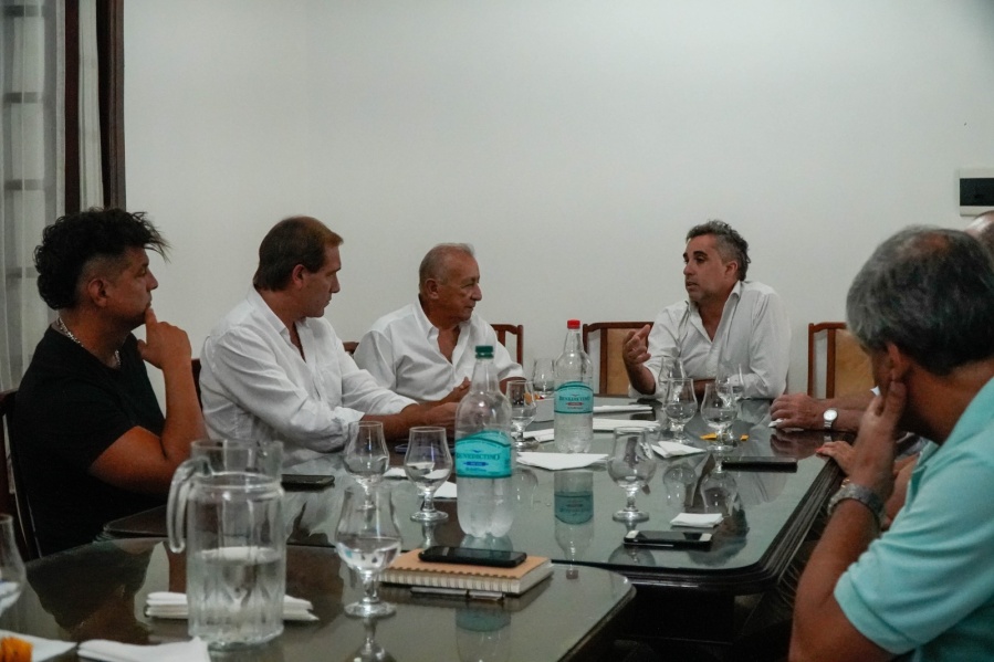 Garro se reunió con comerciantes e industriales platenses, e insiste en el proyecto de ”ciudad de 15 minutos”