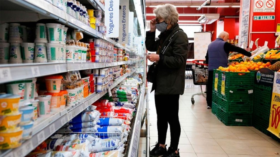 La canasta básica aumentó un 6,2% y una familia tipo necesitó más de $95.000 para no ser pobre