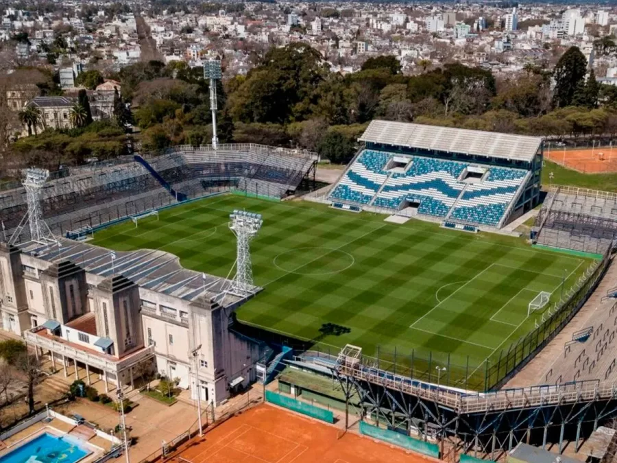 Gimnasia trabaja a contrarreloj para rehabilitar la platea Néstor Basile