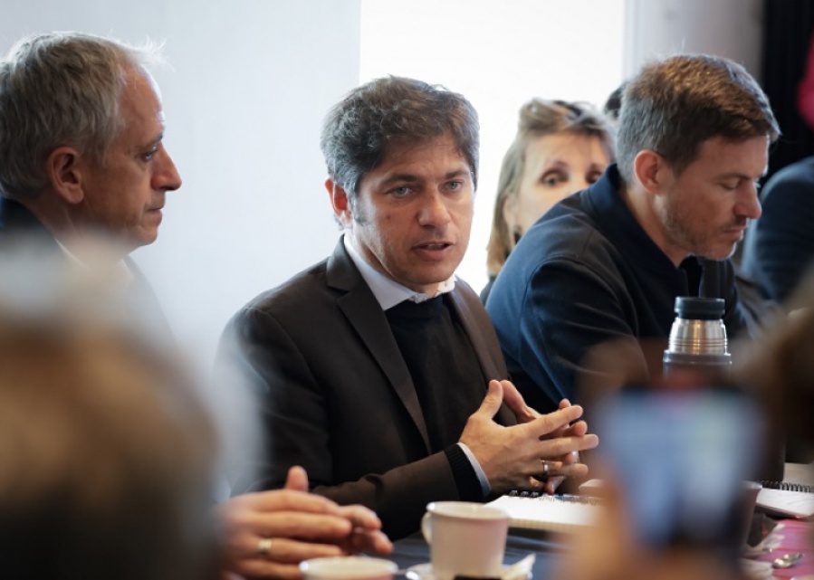 Kicillof: ”Si te tienen que rescatar tres veces, es porque estás haciendo las cosas mal”