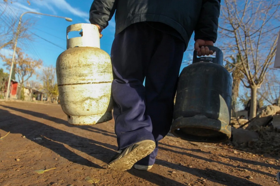 Anunciaron descuentos clave para comprar garrafas en la Provincia: ”La desregulación desordena la vida de los argentinos”