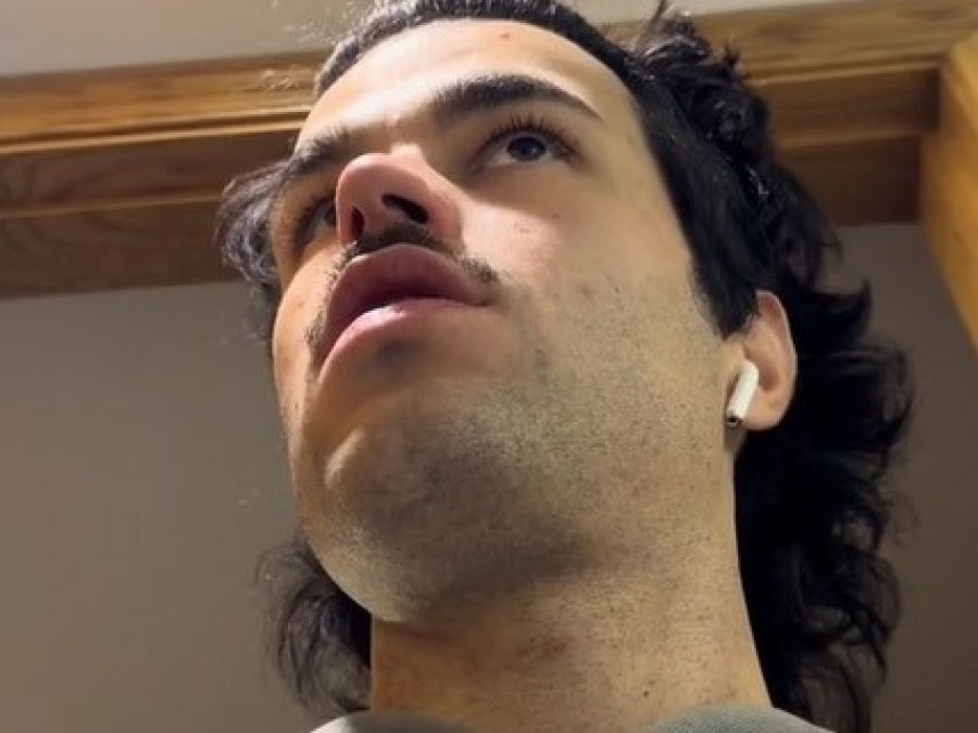 Se metió a bañar, después de 10 minutos le salió el agua fría y la respuesta del papá lo dejó sin palabras: ”Qué estabas…”