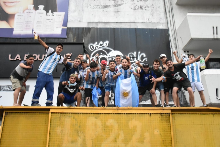 Una manera de ser felices pero que toca cada cuatro años: cómo el Mundial afecta en el humor social