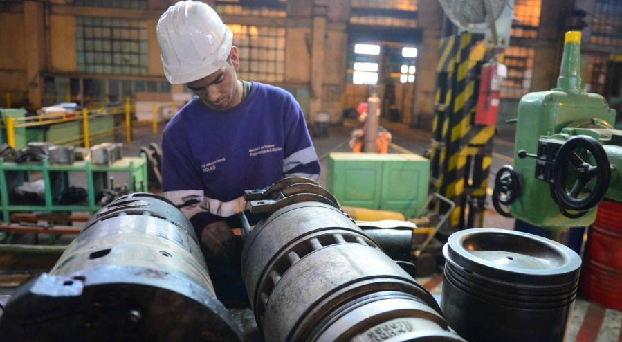 El nivel de actividad de la industria creció en junio 19,1% y la construcción 28,6% interanual