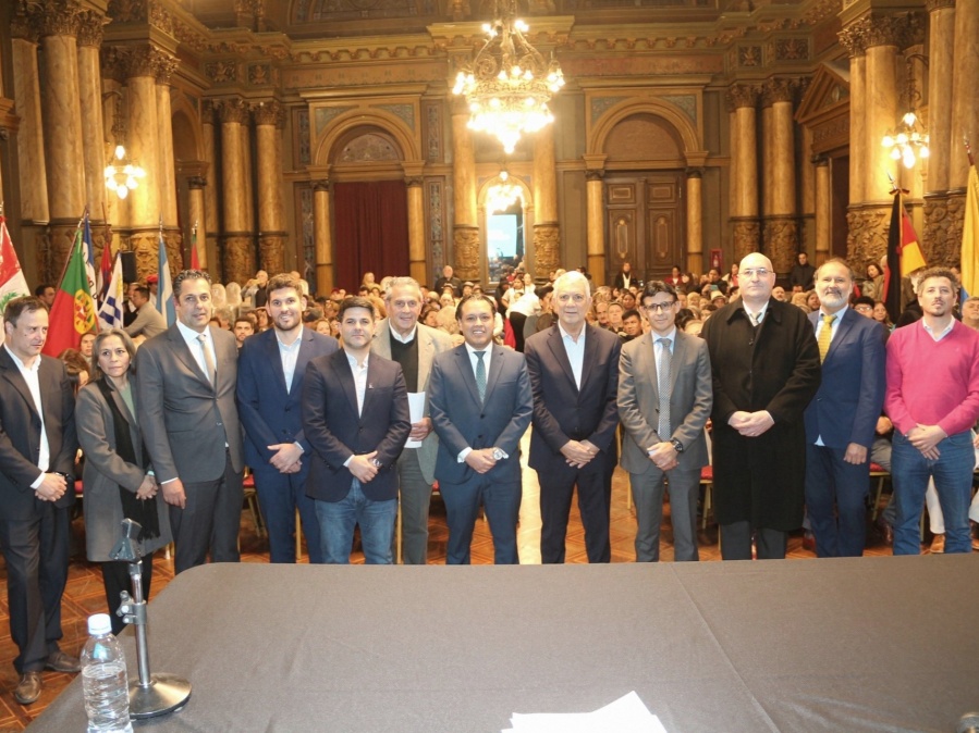 Alak lanzó el Consejo Municipal de Colectividades con el objetivo de promover políticas públicas interculturales