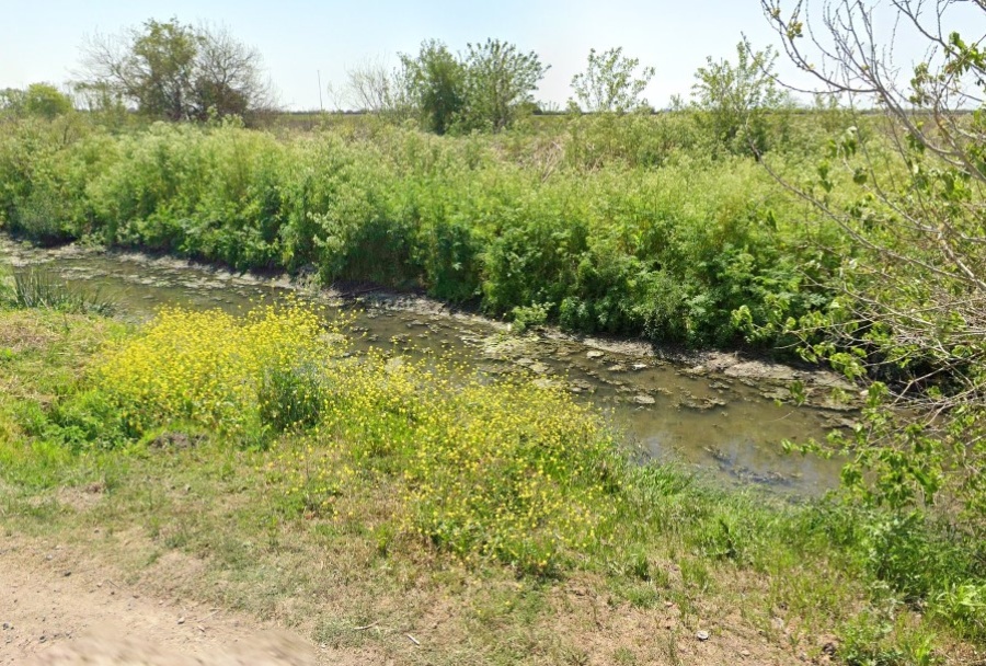En Villa Castells exigen la limpieza de las zanjas porque se inundan las calles