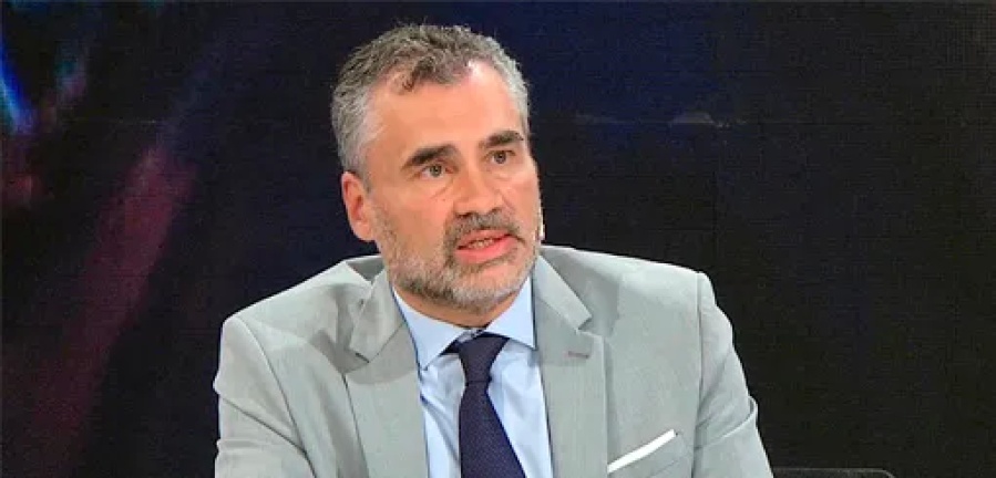 El ex presidente del Banco Central acusó al Gobierno Nacional de mentir y priorizar un ajuste fiscal