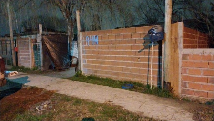 Un hombre de 30 años mató de dos disparos a su pareja delante de su hijo de 7 años en La Plata