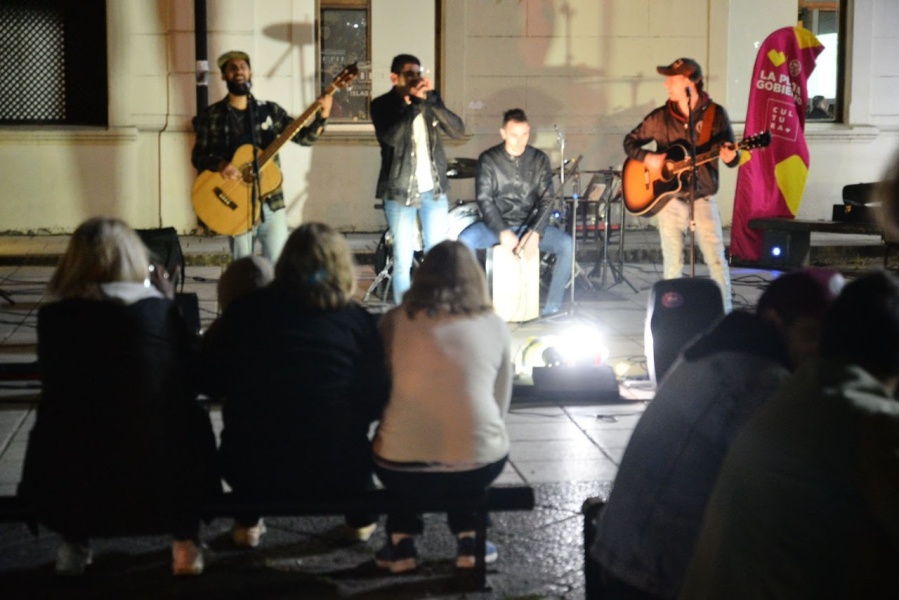 Cine, música y literatura en las ”Noches Culturales” de los Barrios Platenses: ¿Cuándo y dónde será?