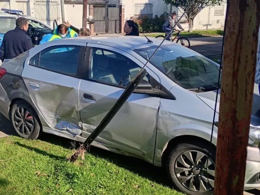 Accidente en Berisso: Un choque en 13 y 162 deja a una menor herida