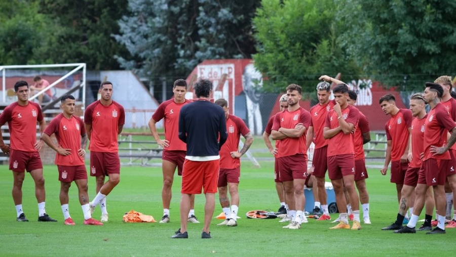 Estudiantes espera en Santa Fe por el debut en Copa Argentina