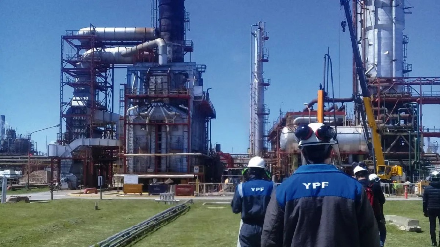 YPF Luz confirmó la compra de la Inversora Dock Sud