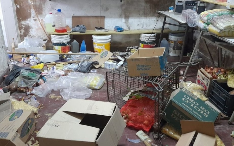 Vandalismo en la Escuela Primaria N° 35 de La Plata, entraron y destrozaron todo