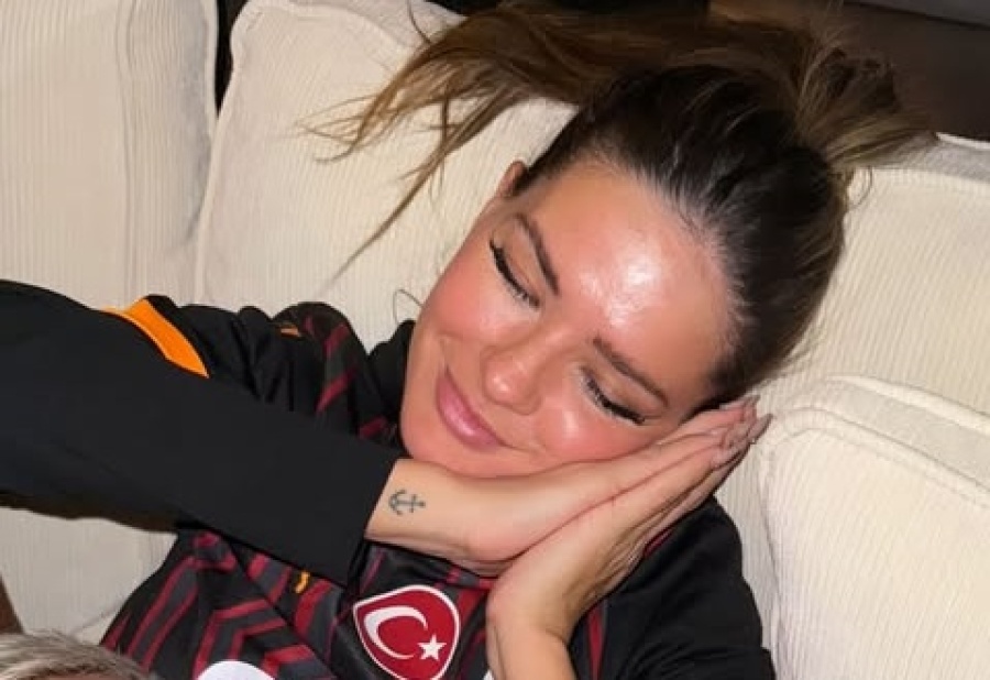 La China Suárez se calzó la camiseta del equipo de Mauro Icardi después de una tarde de furia: ”No es normal”