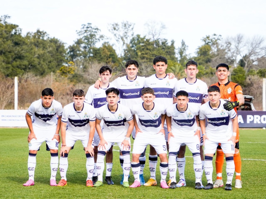 Sufrió una grave lesión, de momento no renovó su contrato pero sueña con jugar en el Lobo