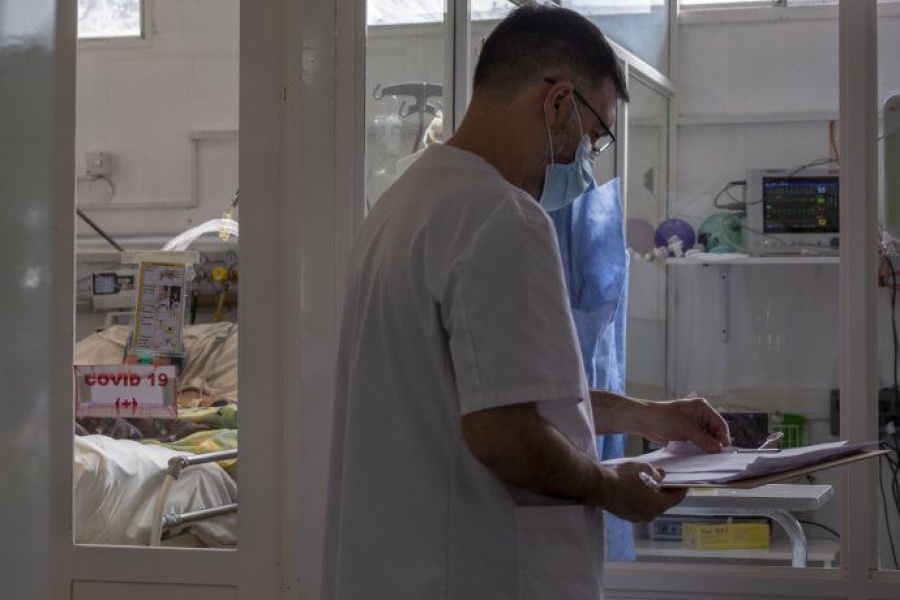 Reportan 1.415 casos y 15 muertos por COVID-19 en 24 horas