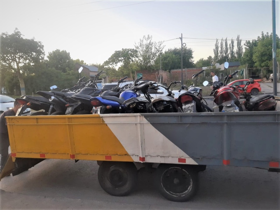 La Municipalidad de La Plata desplegó operativos de tránsito en los barrios y secuestraron 39 vehículos