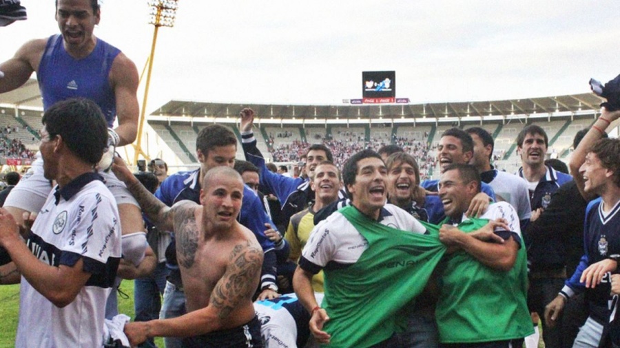 Quiso volver gratis a Gimnasia, recibió un saludo de un actual futbolista del plantel y jugará en el equipo de Maxi López 