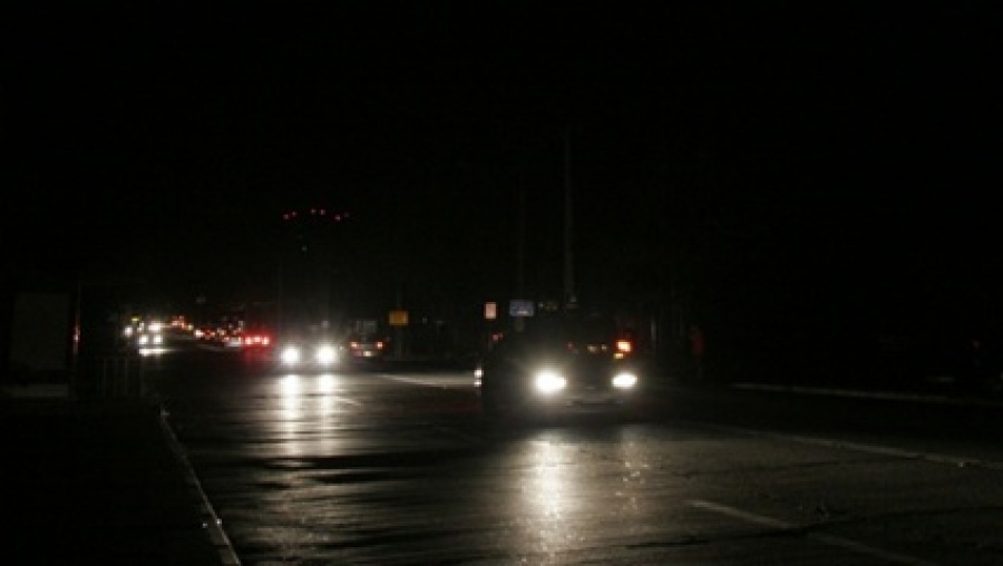 ”Necesitamos luz, por favor”, el insistente reclamo de vecinos de 26 entre 67 y 68