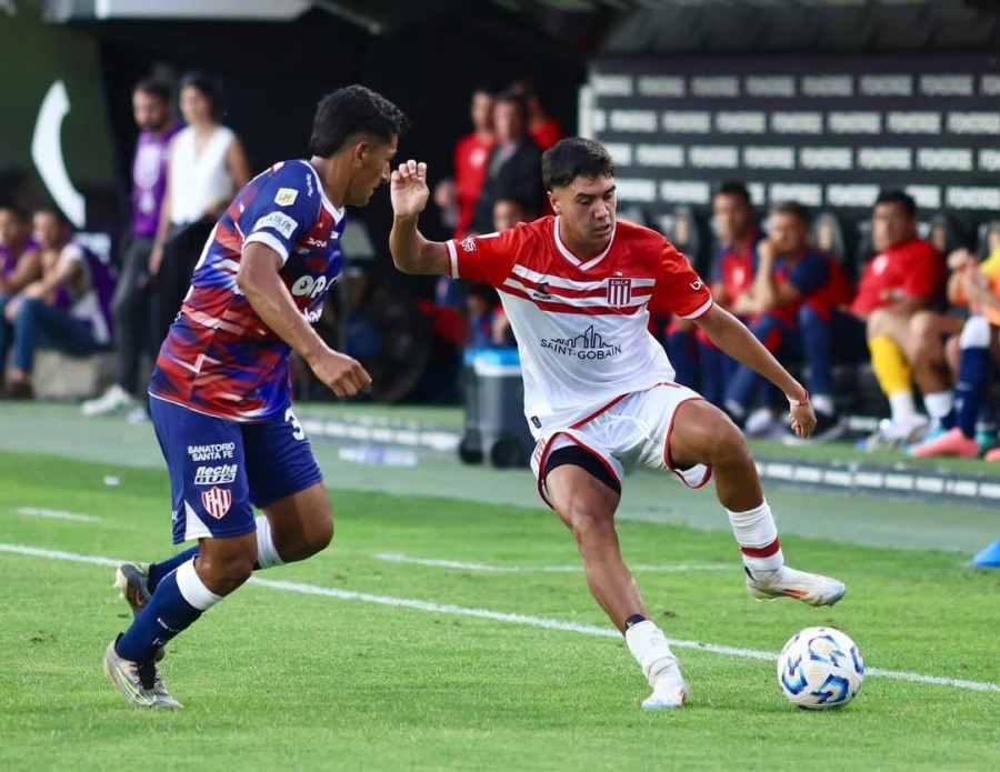 Tobio Burgos, el pibe que no se achica ante tantas estrellas: ¿Qué dijo Domínguez sobre él y cuál es su particular historia?